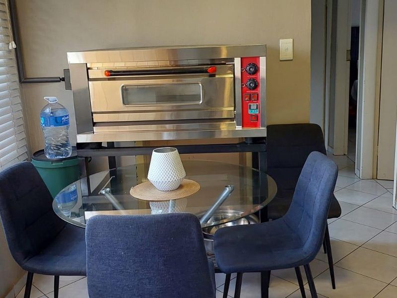 3 Bedroom House in Rosslyn - Photo 5