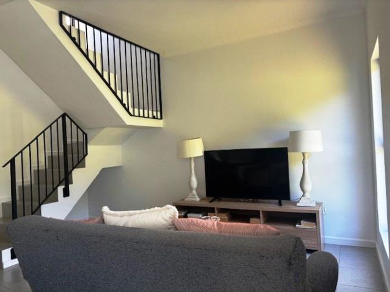 Charming 2 Bedroom Townhouses for Sale in Waterfall, Hillcrest. - Photo 9