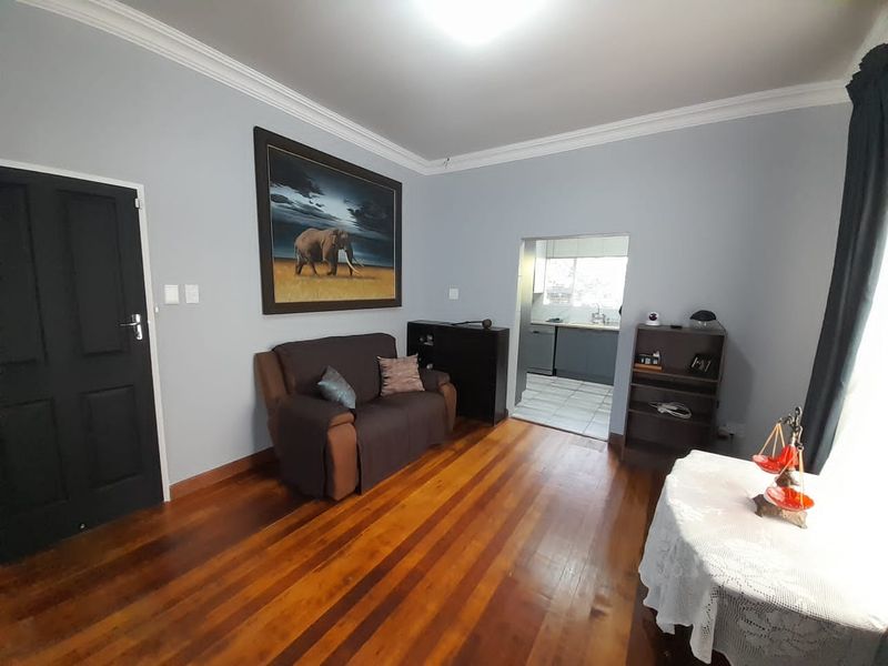 Stunning Family Home with Flexible Living Options - Photo 8