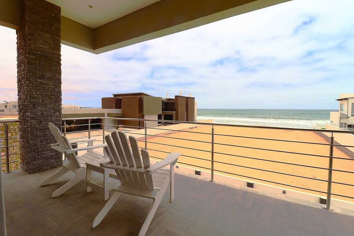 3-Bedroom Beach House with Flat for sale in Swakopmund, Namibia - Photo 5