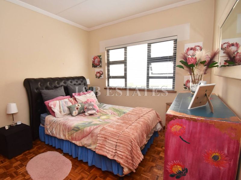 3-Bedroom House With Beautiful Lapa In Prime Area - Photo 10
