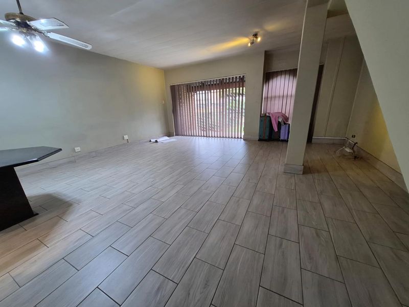 Secure living in the heart of Goedeburg! - Photo 7