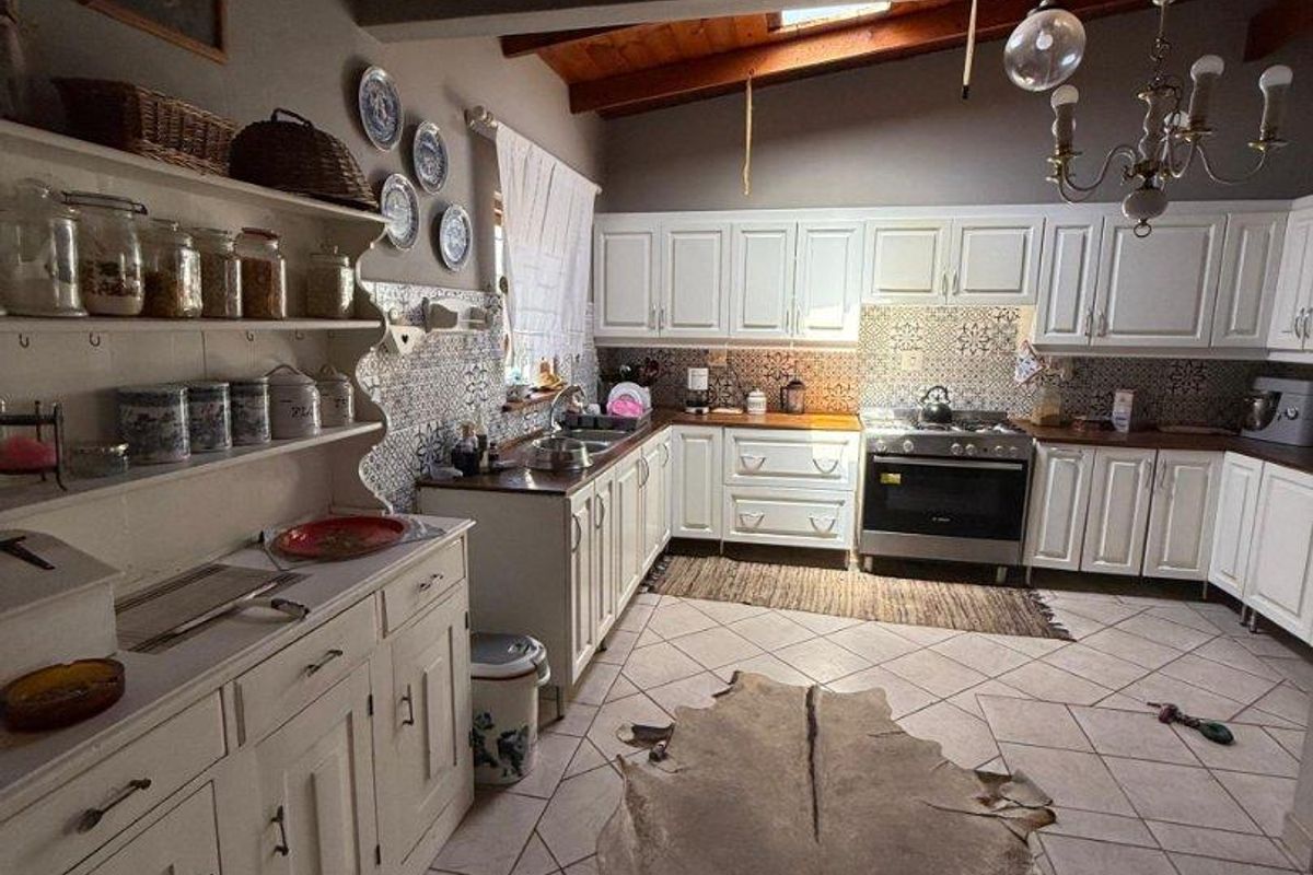 Large 4 bedroom family home - Photo 2