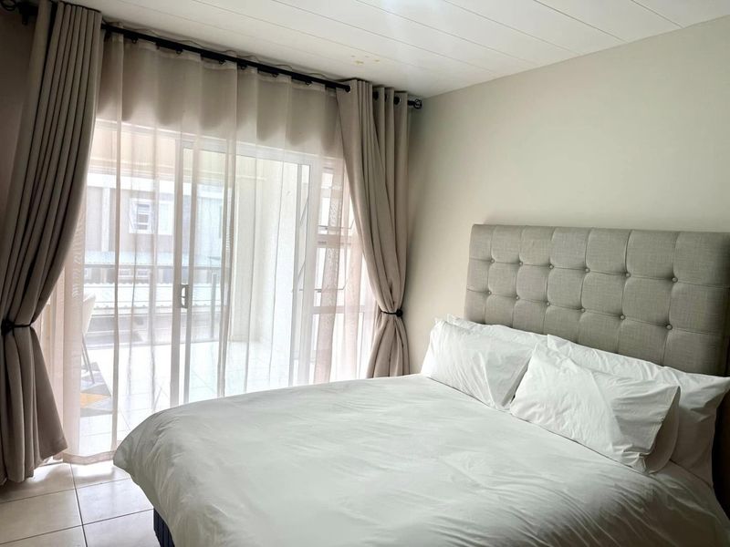 Fully Furnished 2 Bedroom Townhouse To Let in Kleine Kuppe - Photo 5