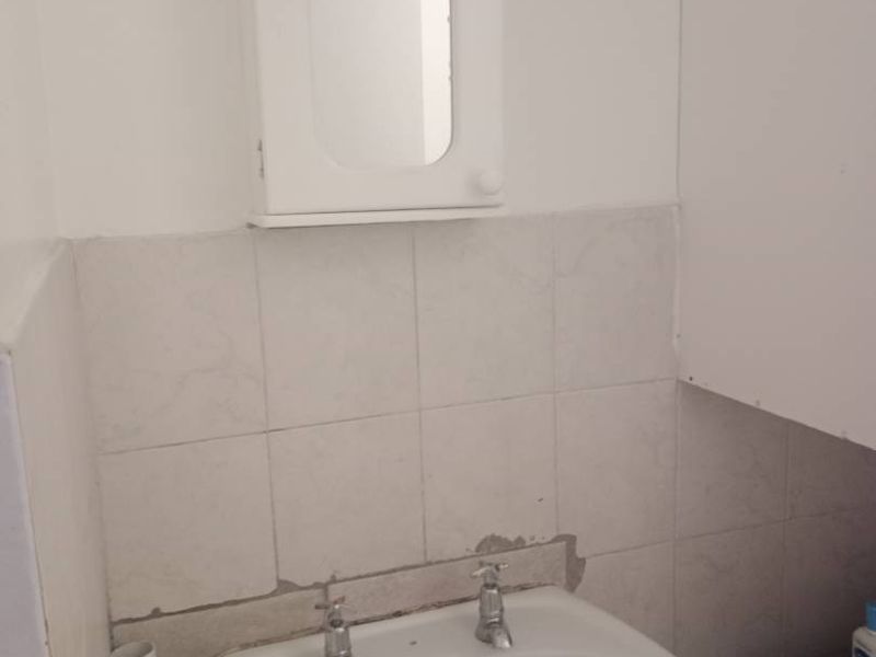 1 Bedroom Apartment on 1st Floor in Bedford gardens - Photo 7