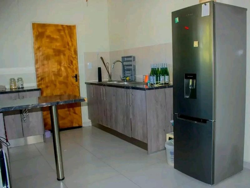 🏡 House for Sale in Ekuku, Oshakati – N$700,000 (Cost Exclusive) - Photo 4