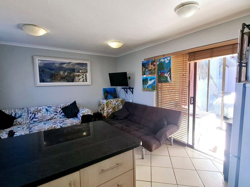 Ground-Floor Gem in Hartenbos: Modern Comfort Awaits! - Photo 7