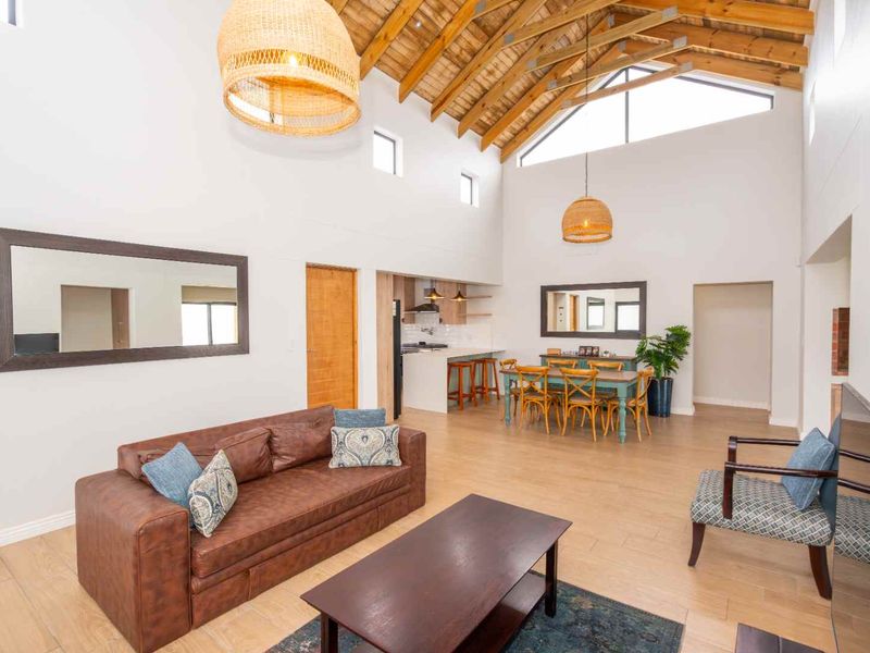 Modern New Build in Secure Estate, St Helena Bay - Photo 4