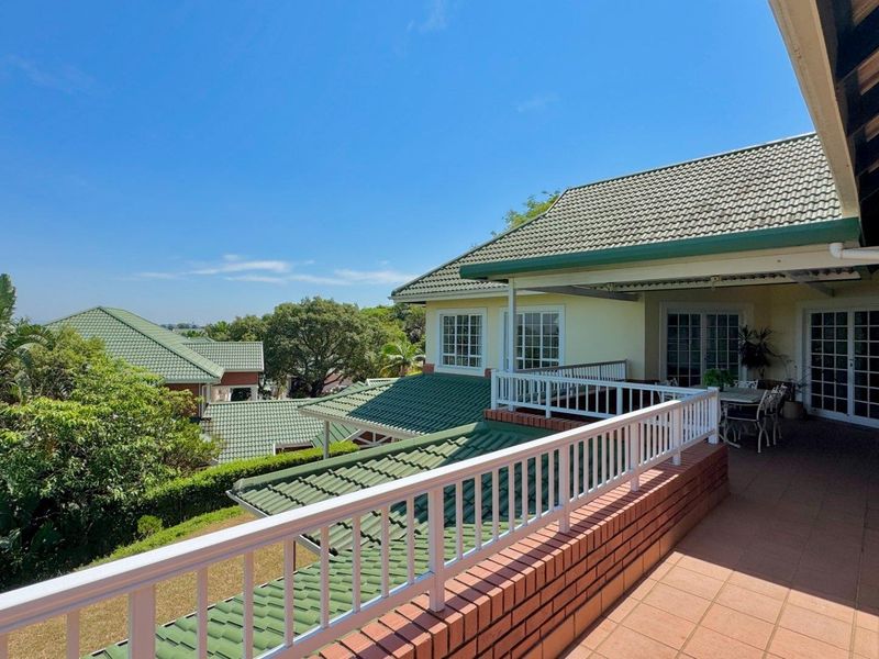 Beautifully appointed, 5 Bedroom home within a secure estate - Photo 9
