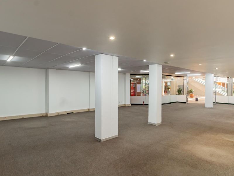 Commercial Property to Rent in Blackheath - Photo 10