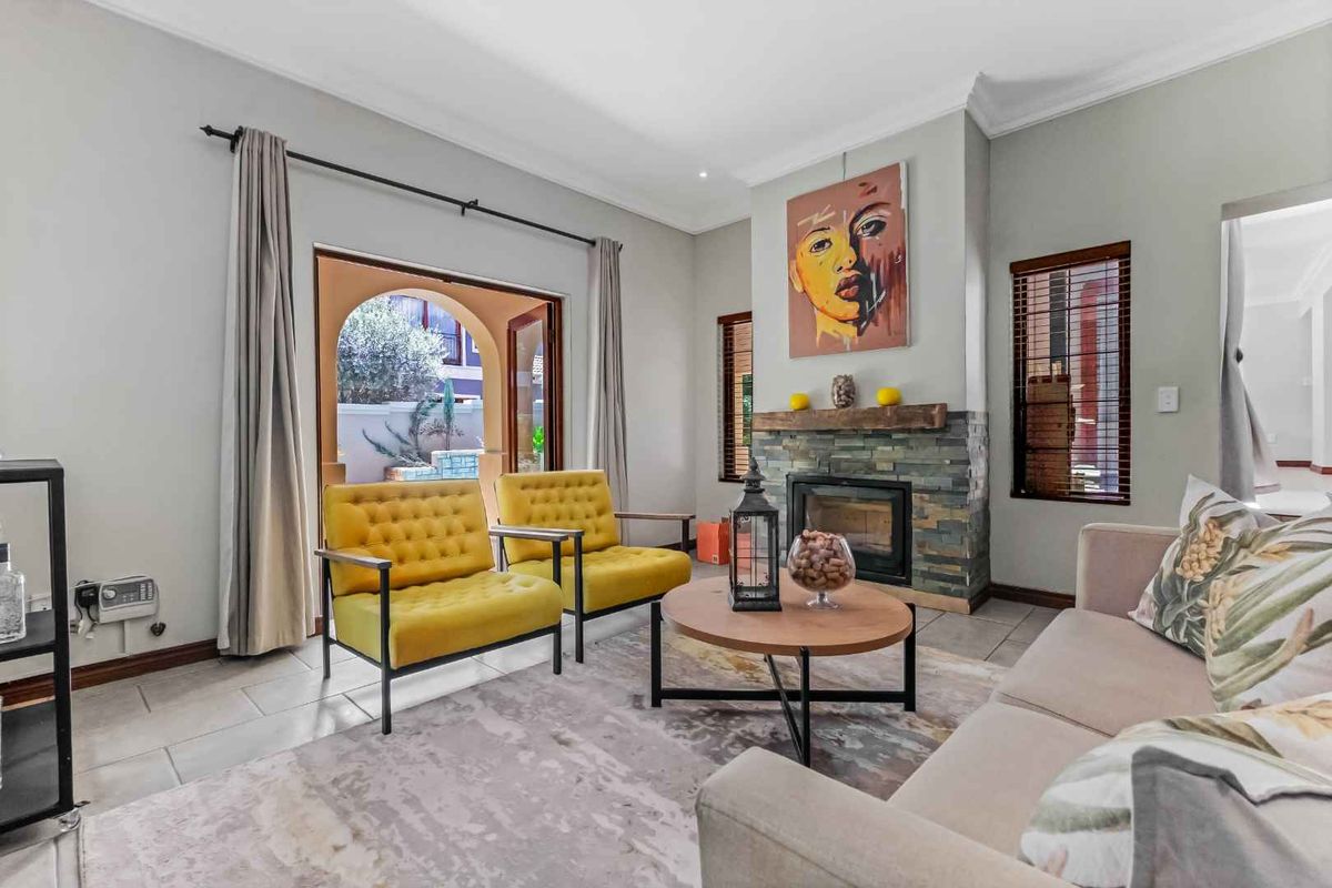 Superb 3 Bedroom 2 Bathroom Home for Sale In Broadacres - Photo 3