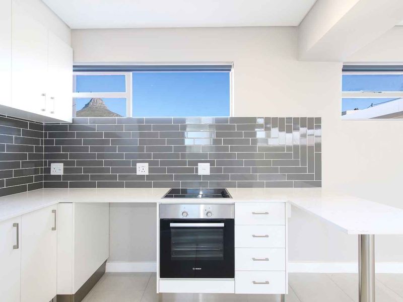 Sunny Studio Beachfront Penthouse - Photo 3