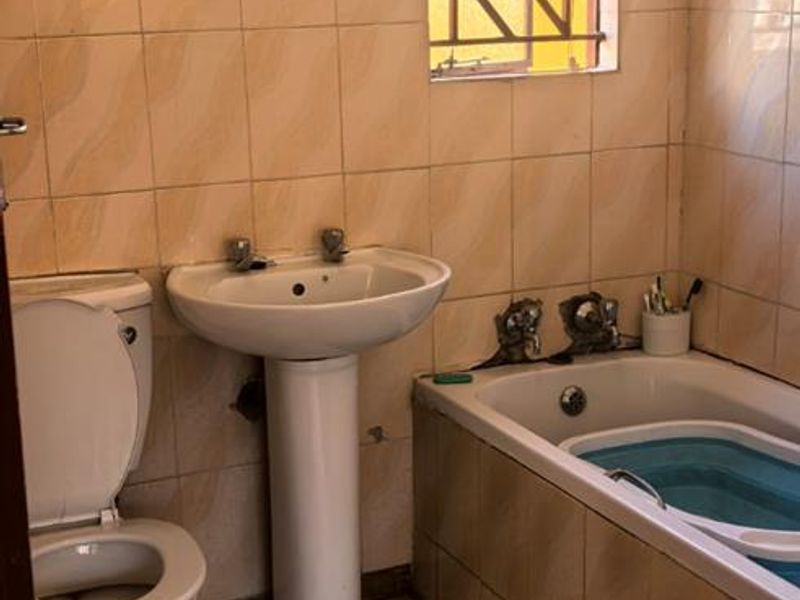 Two bedroom house for sale in Soshanguve U U - Photo 4