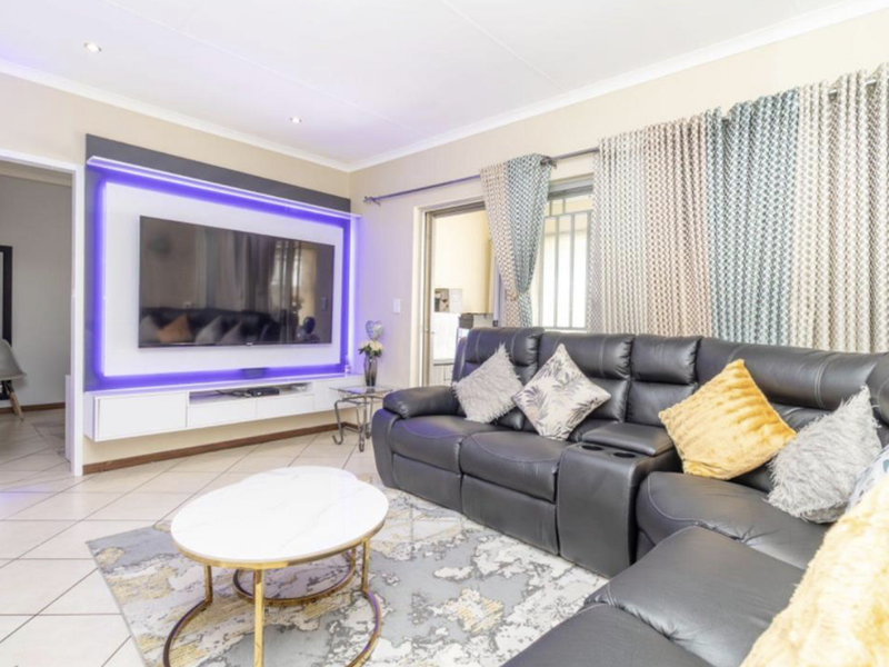 Modern 3 Bedrooms and 2 bathrooms townhouse - Photo 6