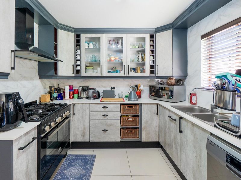 Tuscan modern villa - Photo 6