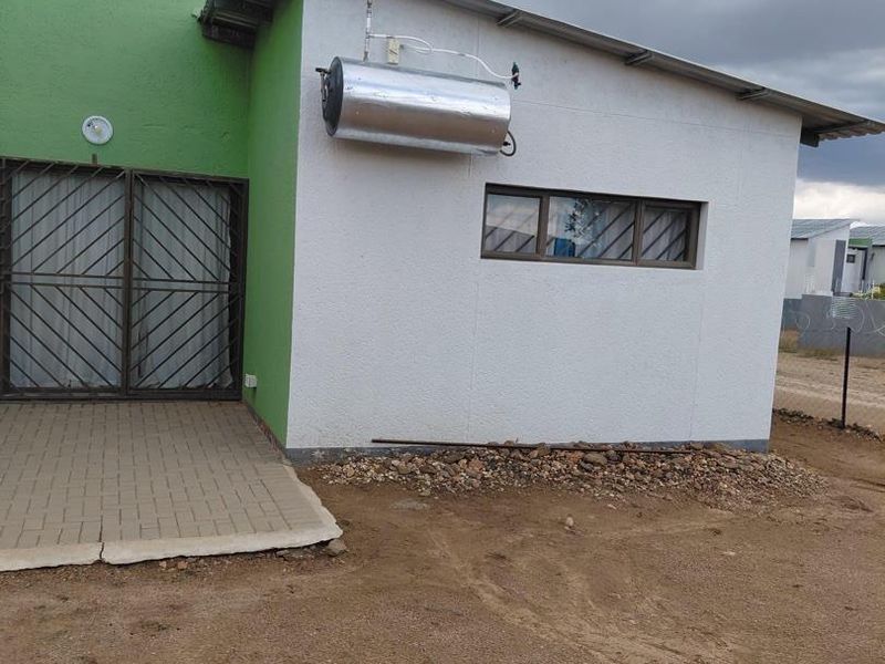 FREESTANDING 3-BEDROOM HOME | TENANT IN PLACE | STRONG VALUE - Photo 7