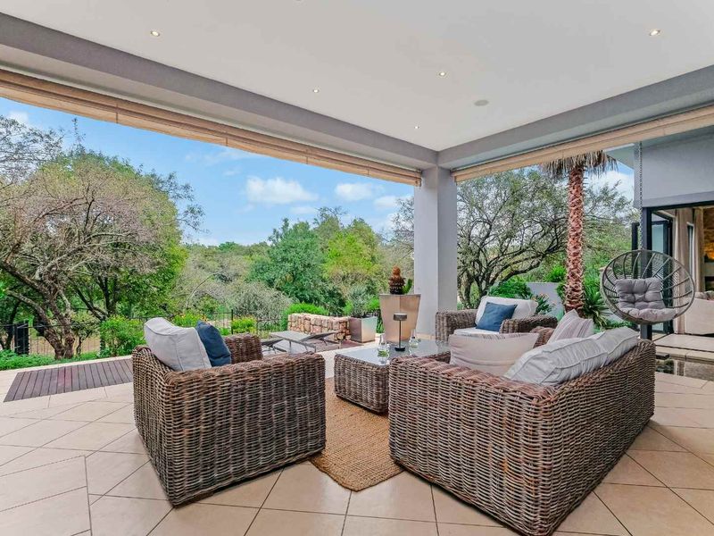 EXECUTIVE FURNISHED HOME - Photo 9