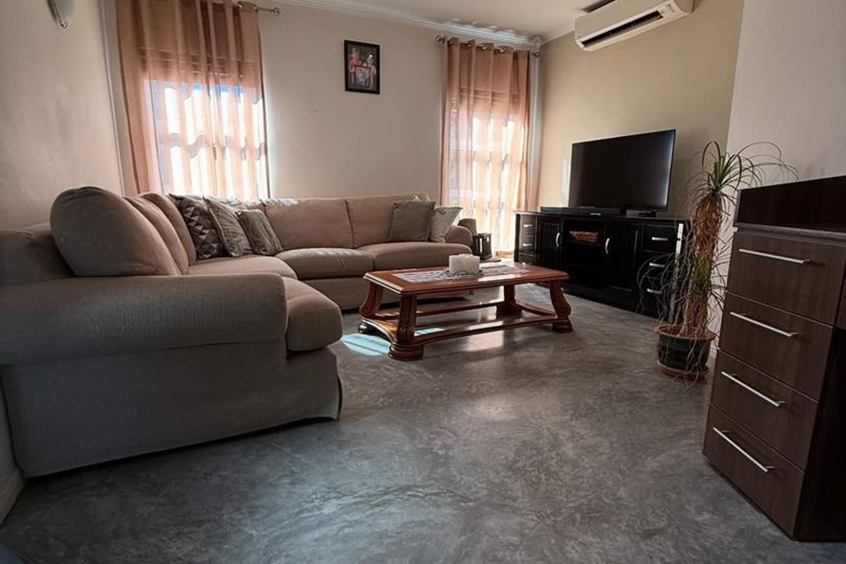 Hochland Park- For Sale- N$3 250 000 - Photo 3