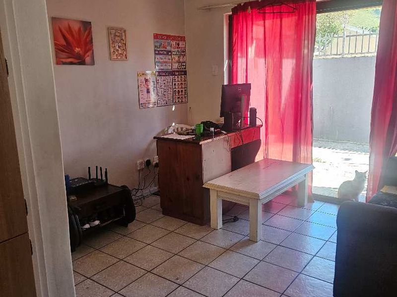 Ground floor 1 Bedroom flat in Three Sisters Kleinmond - Photo 6