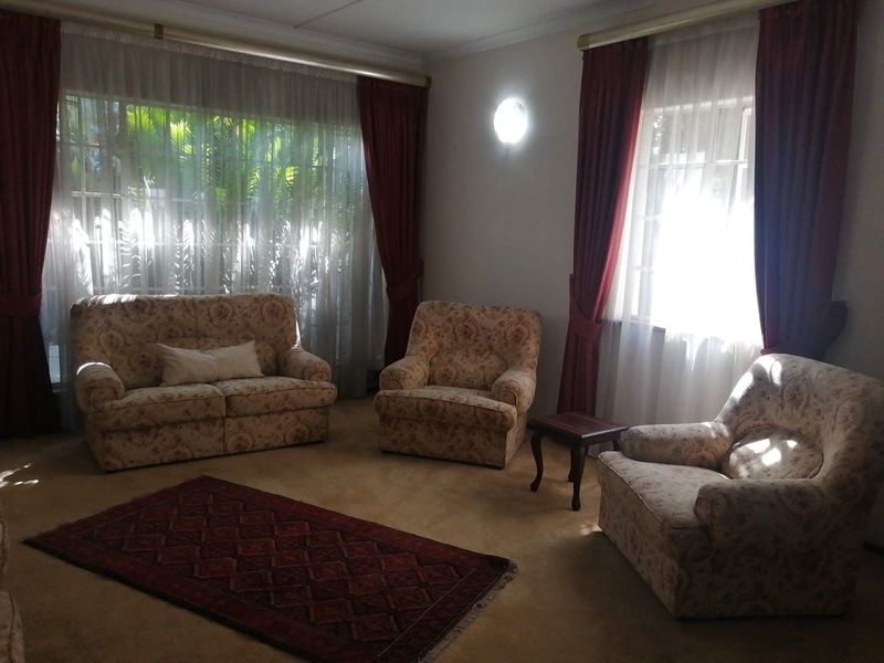 Fabulous spacious well maintained home in secure village - Photo 8