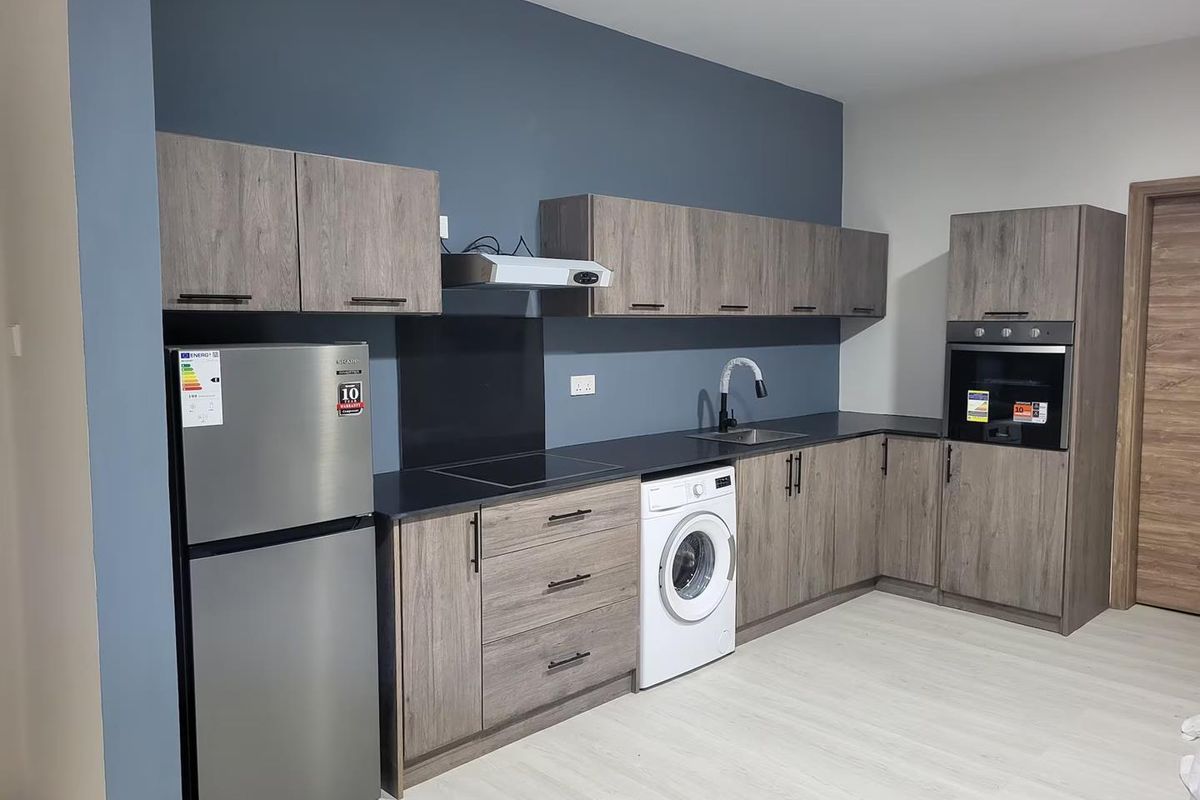 RS 8,3m | Turnkey Investment – Brand-New 2-Bedroom in Flic en Flac - Photo 5