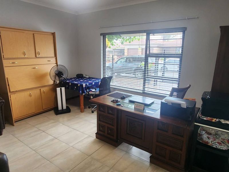 MASTERPIECE FOR STYLISH COMFORTABLE LIVING AND ENTERTAINING - Photo 7