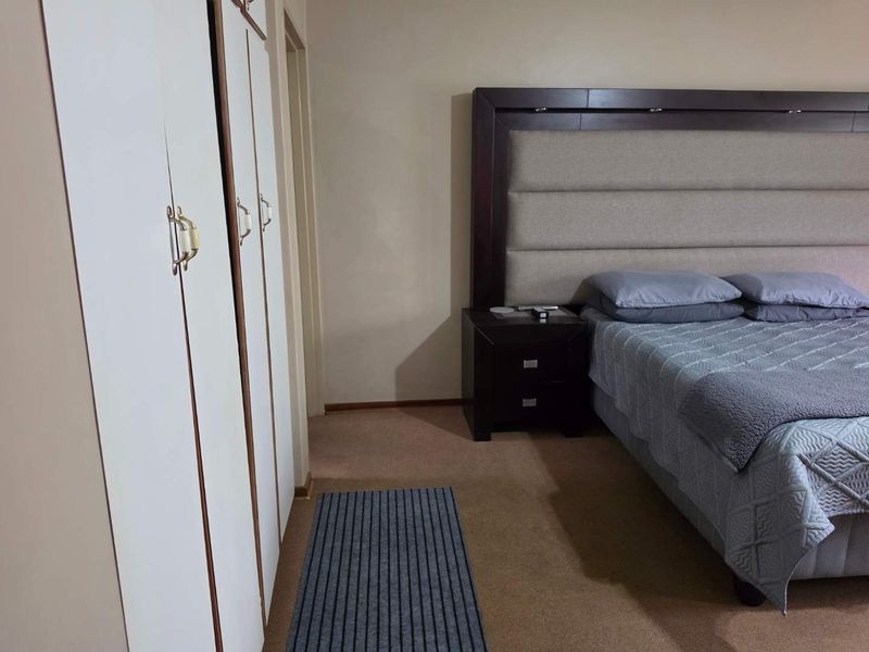 Affordable two bedroom townhouse in secure complex - Photo 7