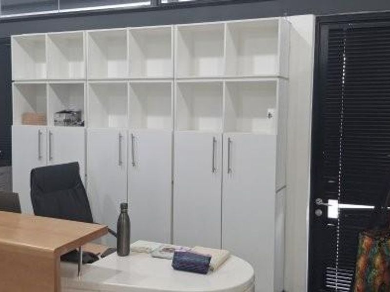 A-Grade Office To Let - Photo 9