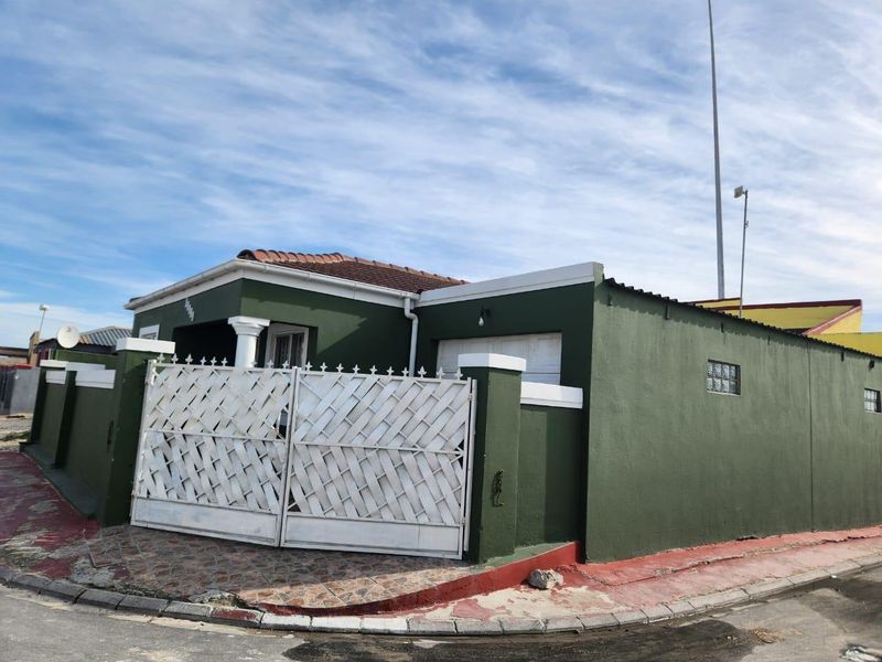 3 Bedroom House to Rent in Mandela Park - Photo 2