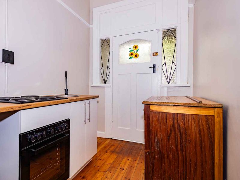 Urban Oaks Guest House - Photo 8