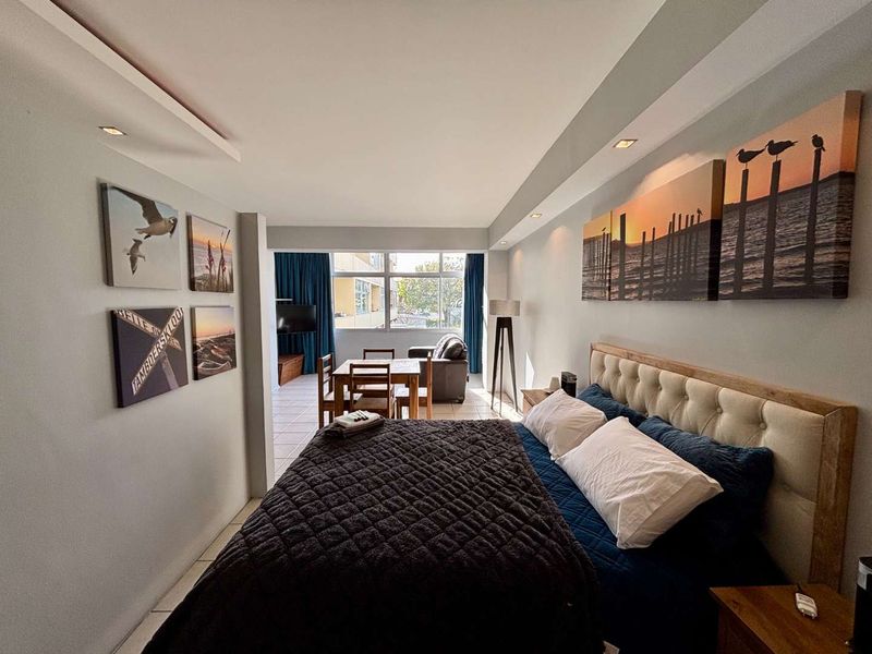 Furnished Studio Apartment in Tamboerskloof - Photo 3