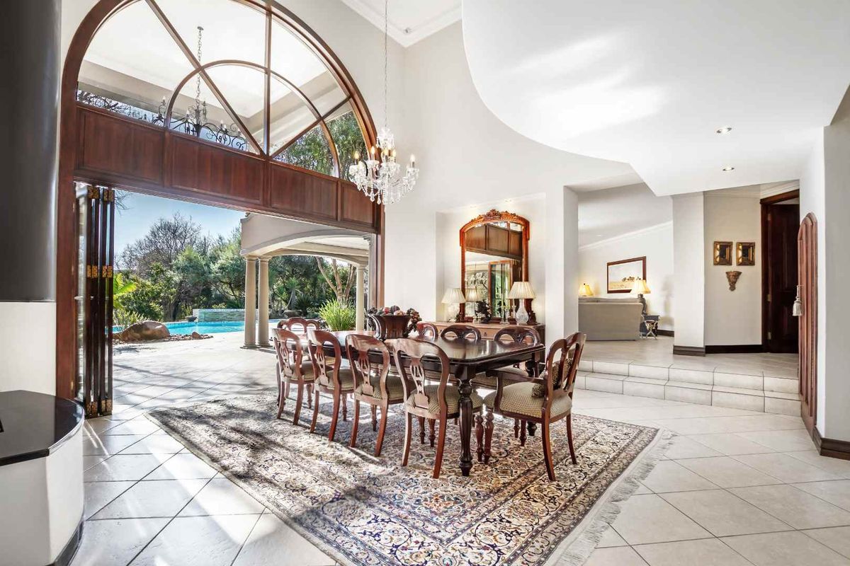 IMPRESSIVE, OPULENT LIFESTYLE ON THE RIVER - Photo 5