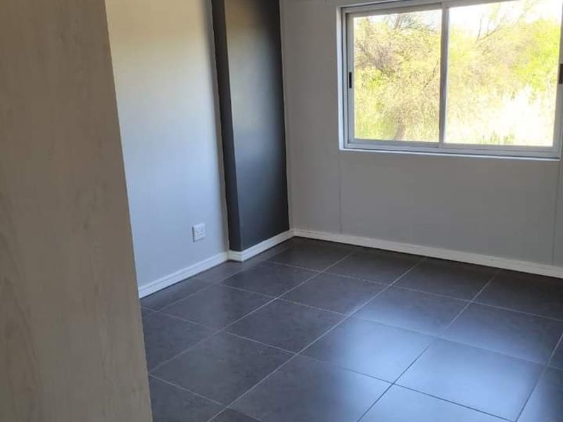 FLAT FOR SALE - Photo 9