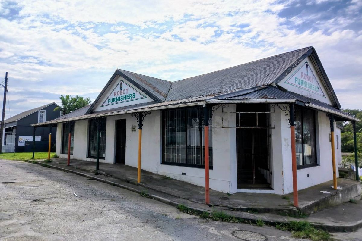 PRIME CORNER PROPERTY - Photo 3