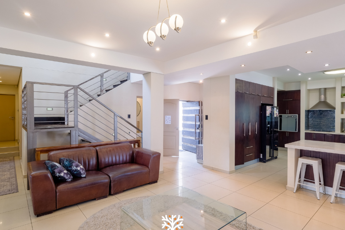 FAMILY HOME FOR SALE IN KLEINE KUPPE - Photo 3