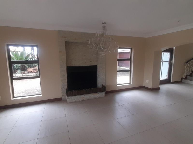 Luxury Awaits: Expansive Mansion with Dam Views! - Photo 7