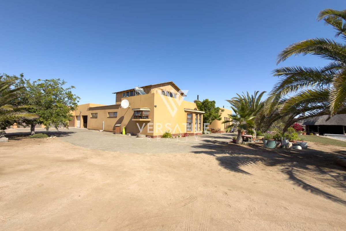 Space, Serenity, and Unlimited Potential on 12 Hectares. - Photo 2