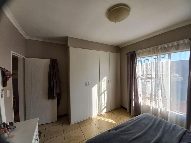 Two Bed Townhouse Riversdale Meyerton Available 1 Aug 2026 - Photo 4