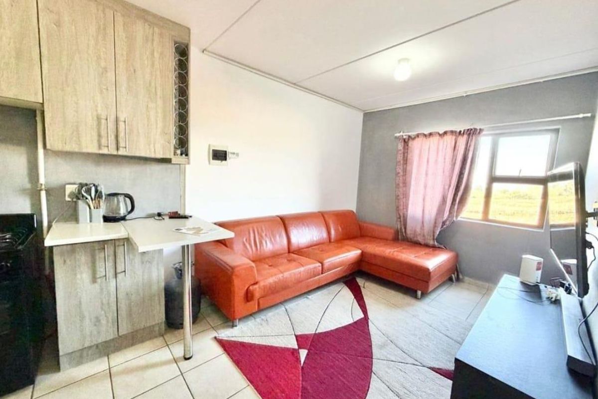 Two bedroom Apartment in Witfield - Photo 4