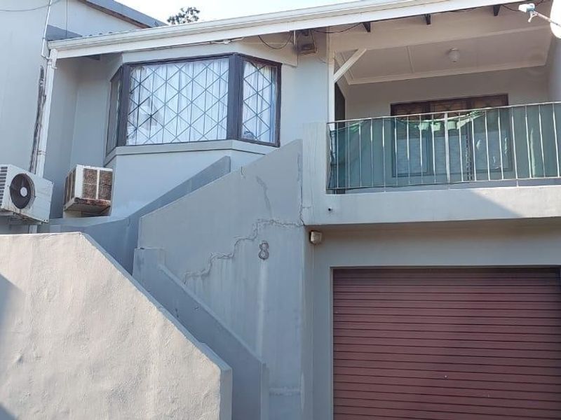 2 Bedroom Townhouse in New Germany - Photo 1
