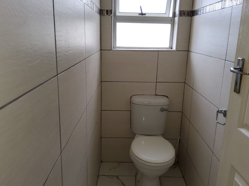 Welcome to your dream family-oriented home, with comfort and secure area - Photo 10