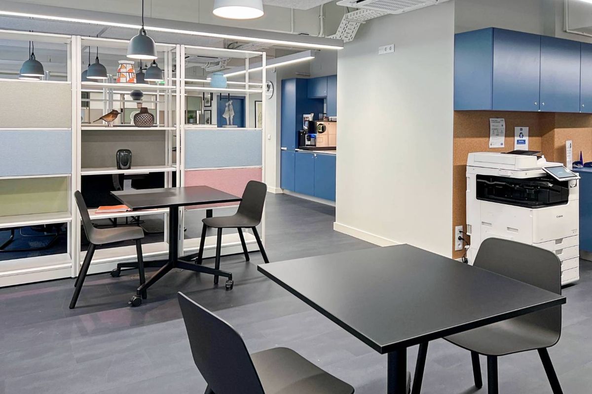 Find a dedicated desk in HQ Norwood - Photo 5