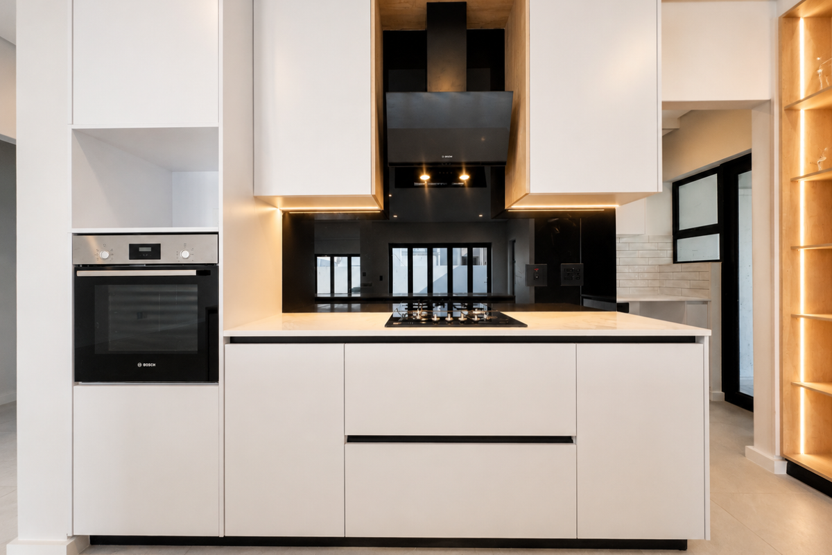 Bespoke 4 Bedroom Luxury Home with Designer Finishes in Sandown, Blouberg. - Photo 4