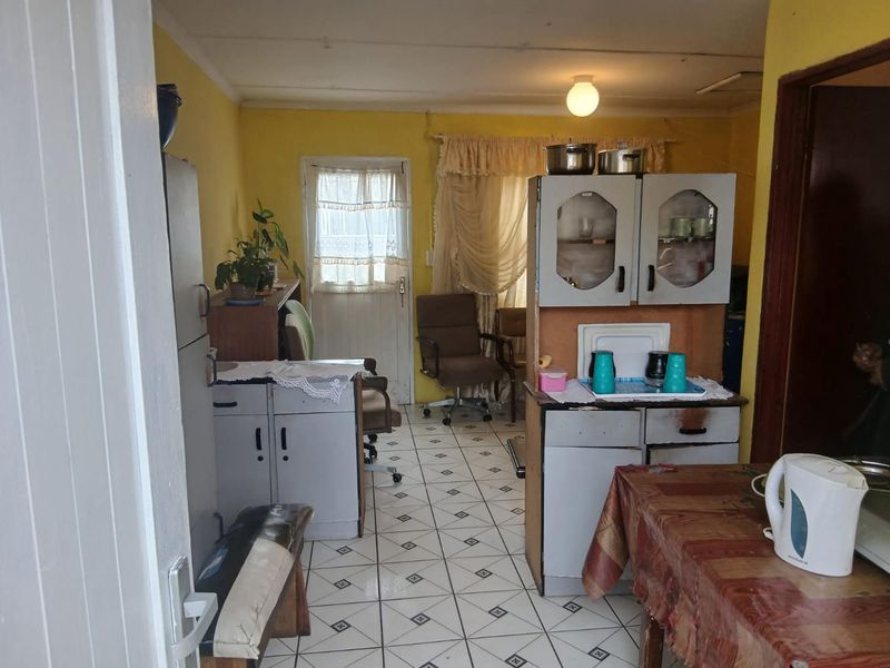 Charming 2-Bedroom Semi-Detached House in New Beginning - Photo 9