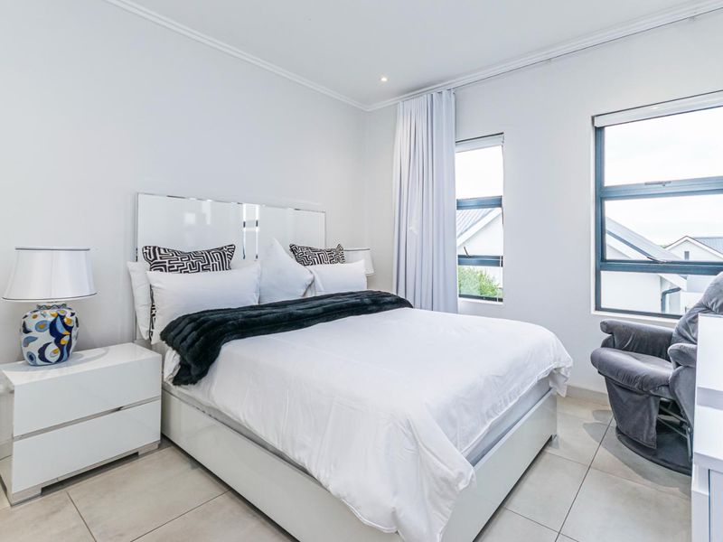Ideal Family Home In PineHaven - Photo 6
