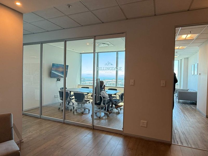 203m2 16th floor office with stunning views to let - Photo 4