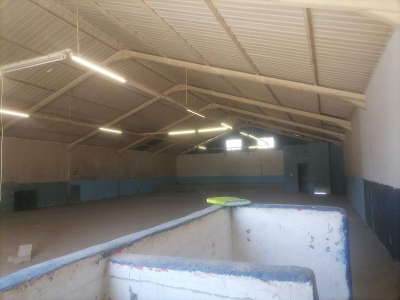 Warehouse / Business Plot For Sale - Prime Location - Oshakati Main  Road - - Photo 5