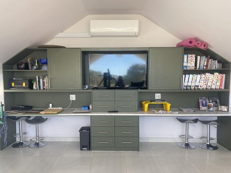 Modern 5 Bedroom House, Omeya Golf Estate - Photo 9