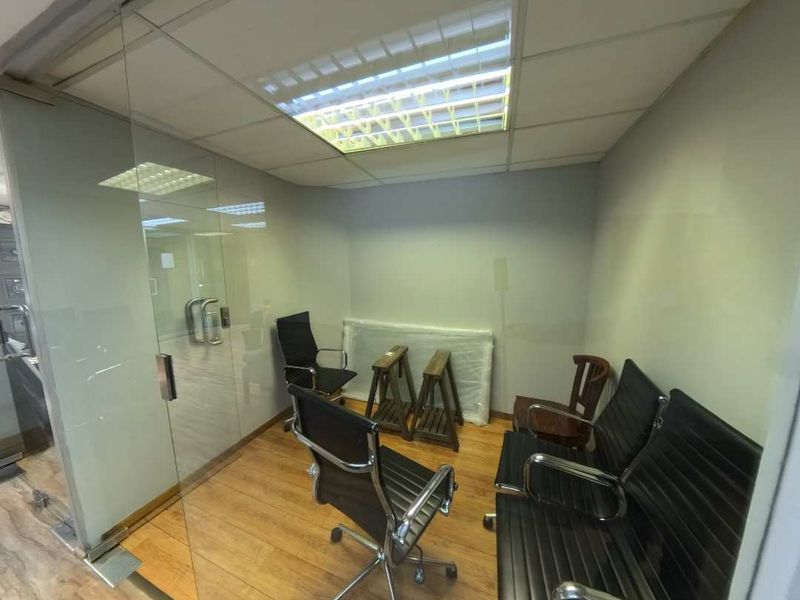 PRIME OFFICES TO RENT AND SITUATED AT 339 HILDA STREET FOR ONLY R 64 500 PER MONTH. - Photo 7