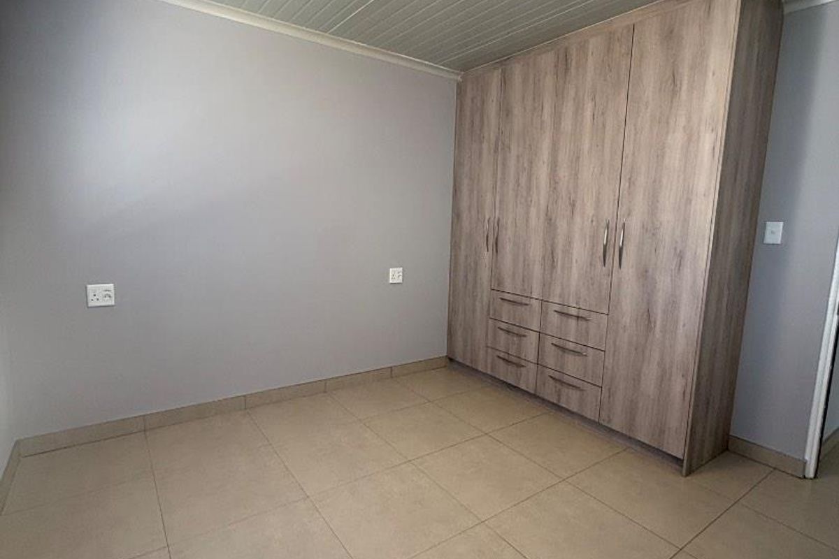 Retirement Village - Photo 4